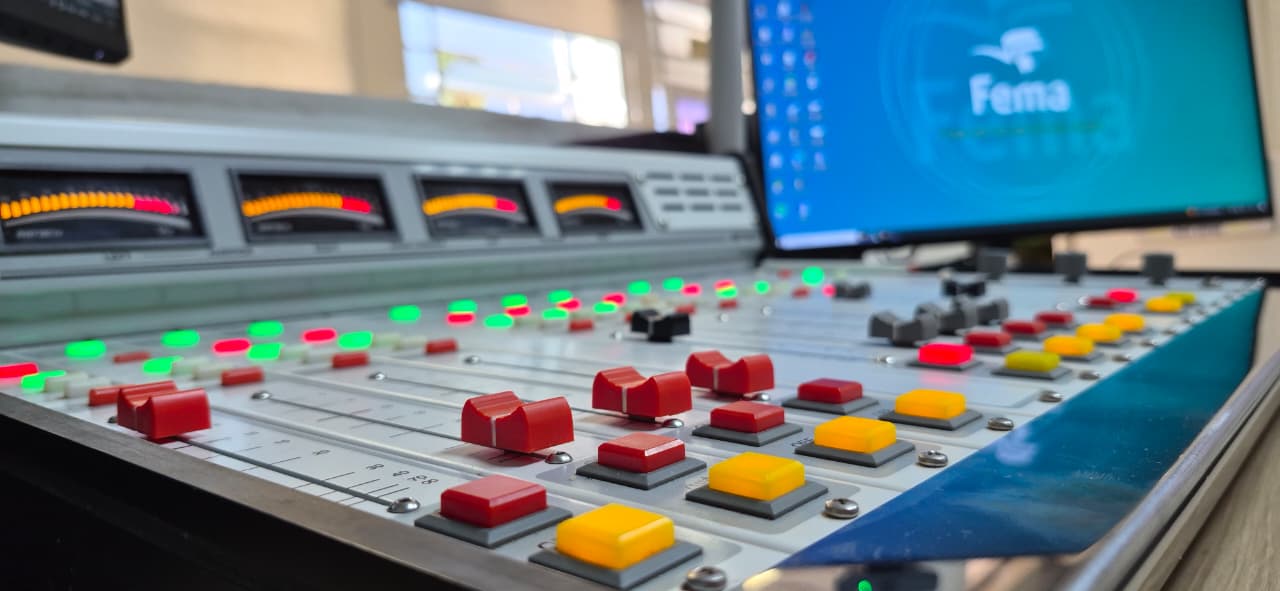 Rádio Fema 106.3